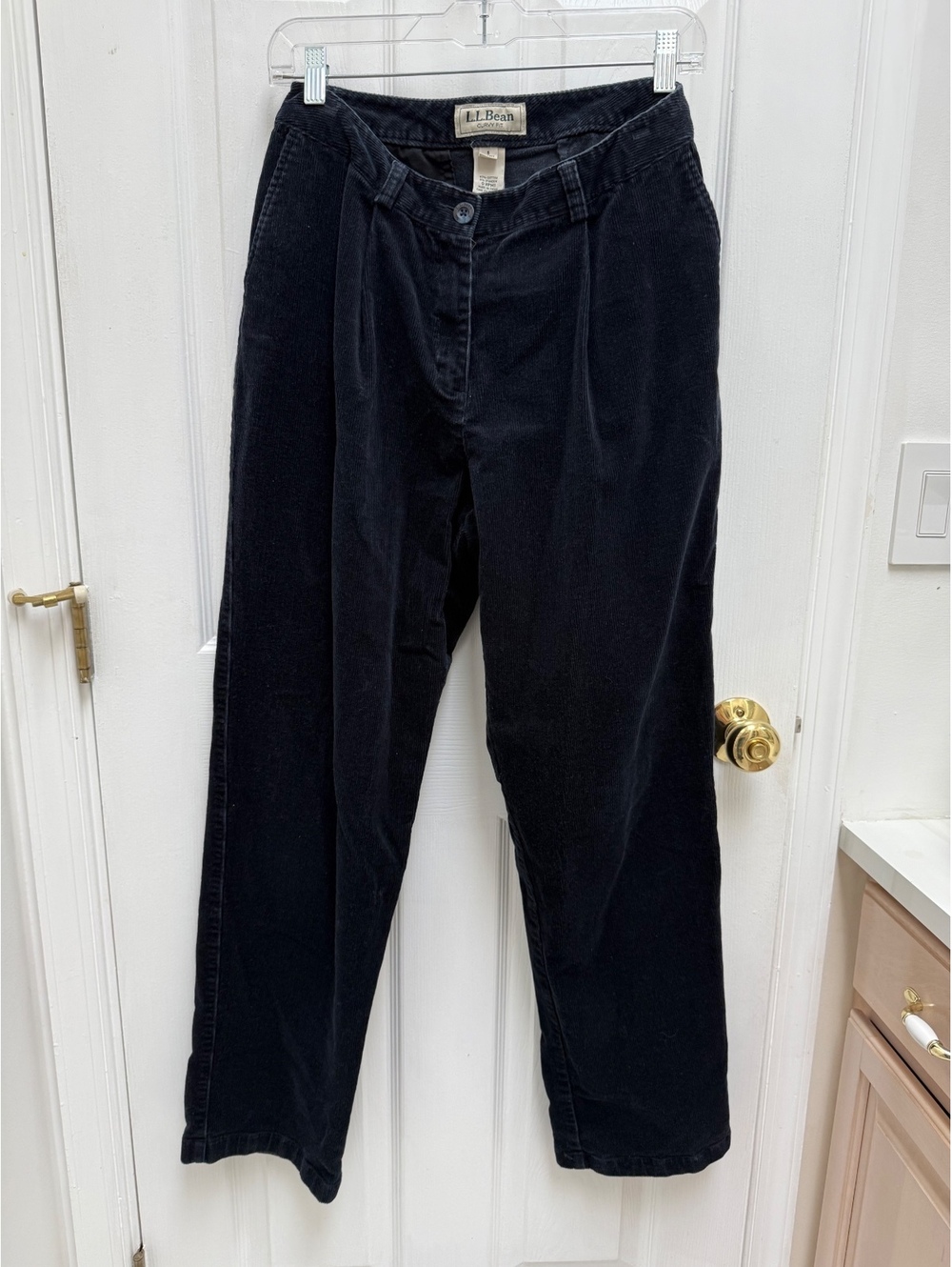 L.L.Bean Women’s Navy Blue Corduroy Pleated Pants Curvy Fit Size 6 Tall
